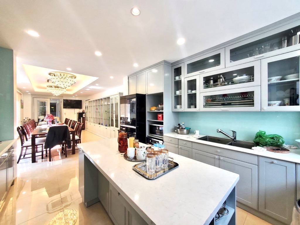 HOA HẬU NGUYỄN SƠN 90M 4T MT4M, LÔ GÓC, NỞ HẬU, GARA, Ô TÔ TRÁNH, NỘI THẤT XỊN SÒ.
 14185186