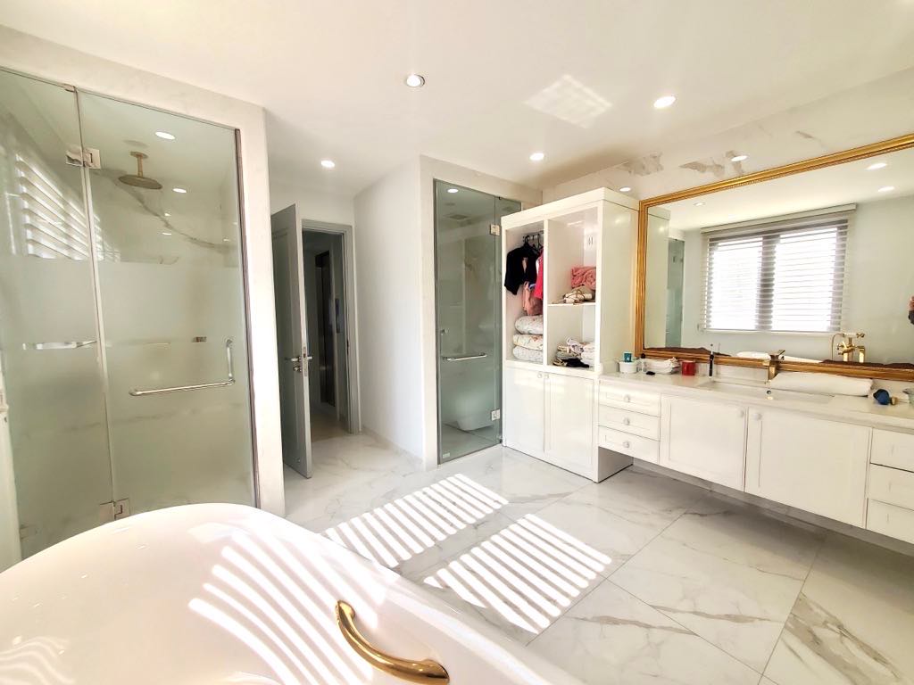 HOA HẬU NGUYỄN SƠN 90M 4T MT4M, LÔ GÓC, NỞ HẬU, GARA, Ô TÔ TRÁNH, NỘI THẤT XỊN SÒ.
 14185186