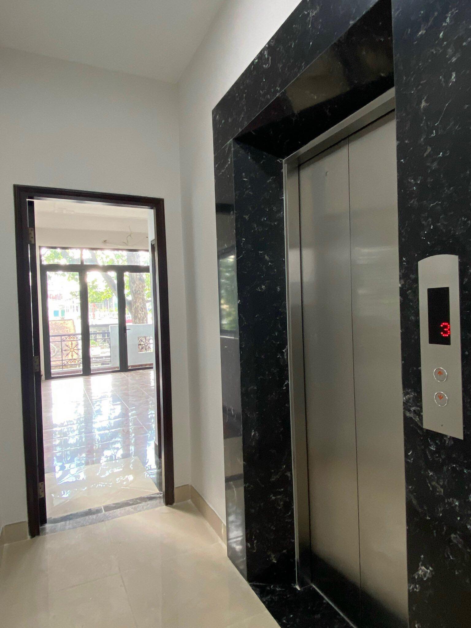 Bán nhà mặt tiền Hồng Bàng-9PN-thang máy+nội thất đẹp-cạnh bv+Hùng Vương Plaza-kinh doanh VIP 14191750