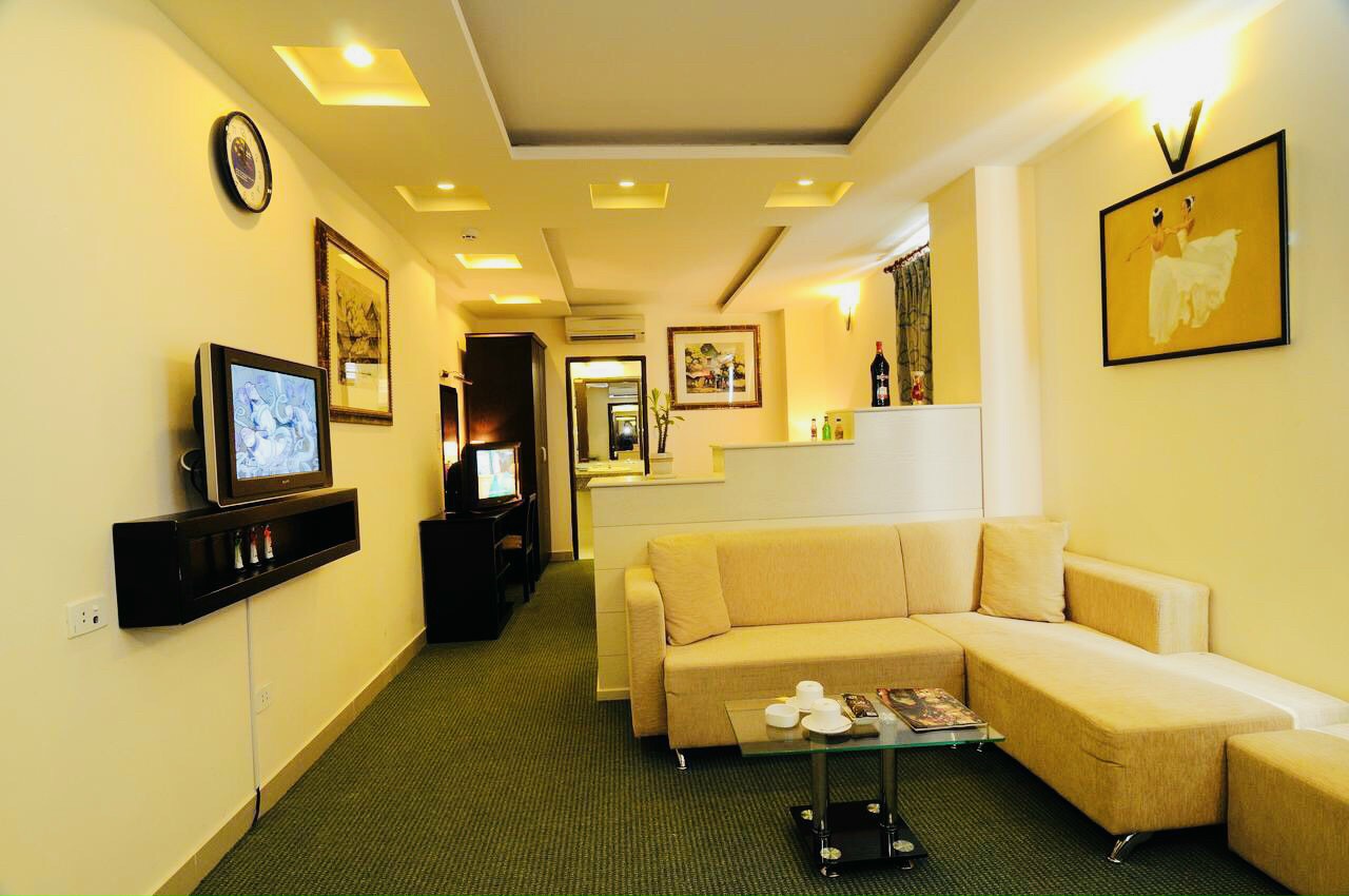 Tôi Chính Chủ Cần Bán Khách sạn Phương Phi  483 Âu Cơ, Tân Phú chỉ 75 tỷ 14192872