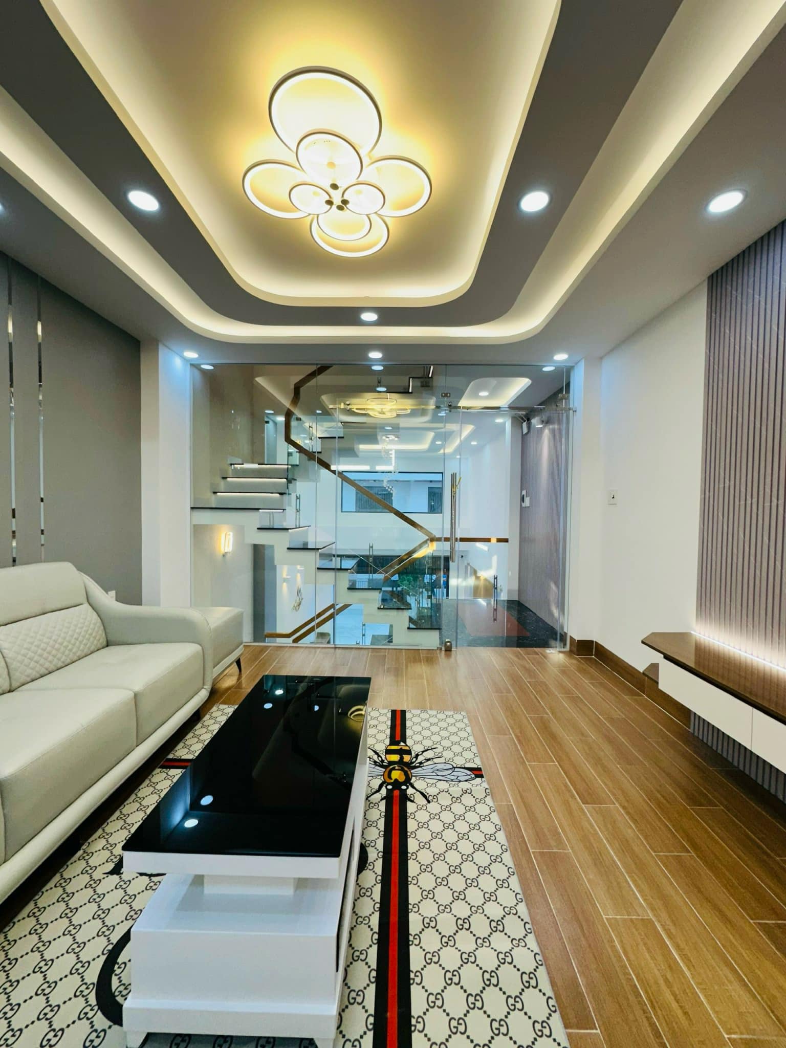 BÁN GẤP NHÀ SIÊU ĐẸP SÁT MẶT TIỀN THẠNH LỘC 41 - DT 50M2 - NGANG 4M- 5 TẦNG GIÁ 5,65 TỶ  14197607