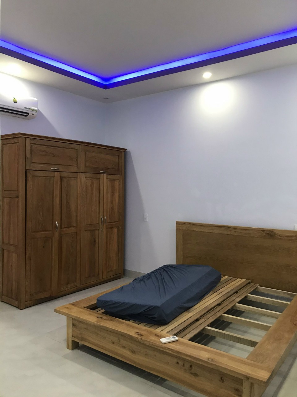 Bán gấp nhà MT Lê Đình Lý,Hải Châu,Đường,đường 10.5m,3tầng,230m2,Giá chỉ 35tỷTLCC. 14197913