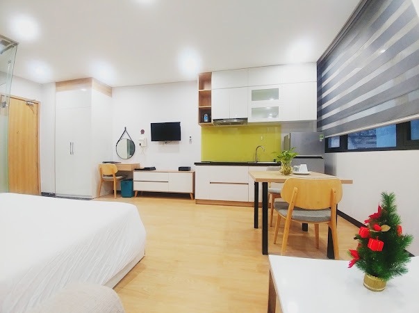 Bán toà căn hộ MT Trần Hưng Đạo,An Hải Bắc,105m2,9CH,8tâng,thang máy.Giá chỉ 20.5 tỷ 14203853