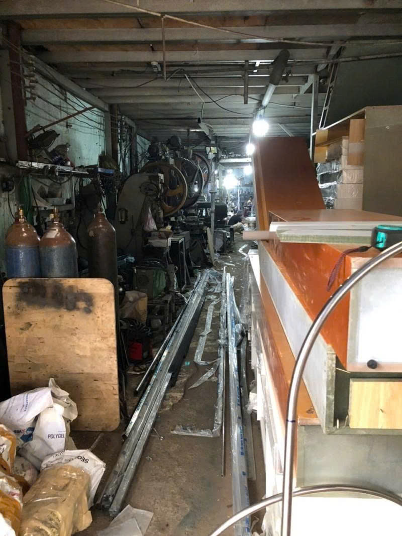 Bán Nhà Mặt tiền Kênh Tân Hóa - gần Khuông Việt, 4,1x27m, Cấp 4 - tiện xây, chỉ 12,9 tỷ 15975275