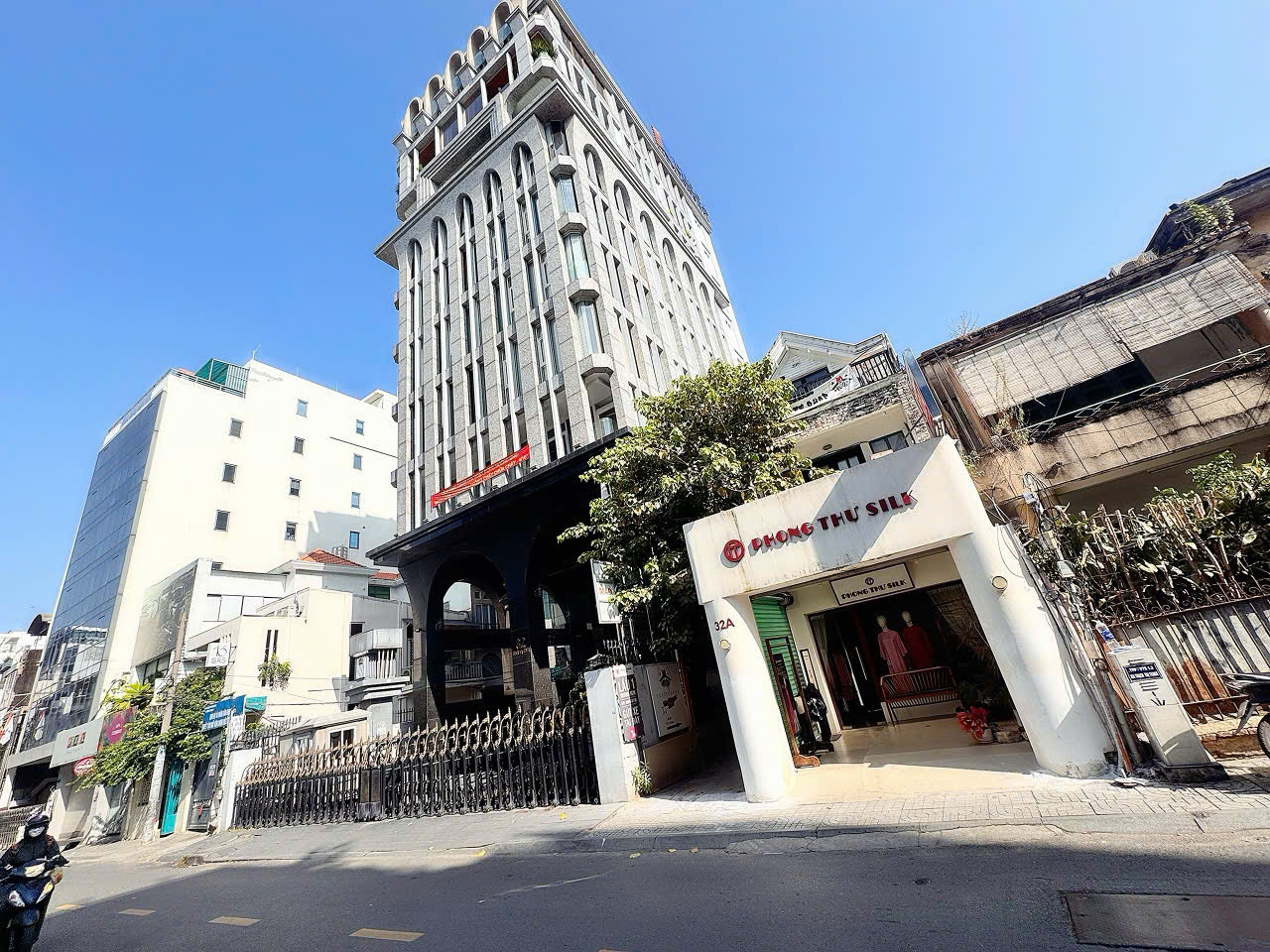 BÁN NHÀ C4 MẶT TIỀN KD Đ.THẠCH THỊ THANH, TÂN ĐỊNH, QUẬN 1 - DT 91M2 FULL THỔ CƯ - CHỦ 1 ĐỜI XƯA - 15975283