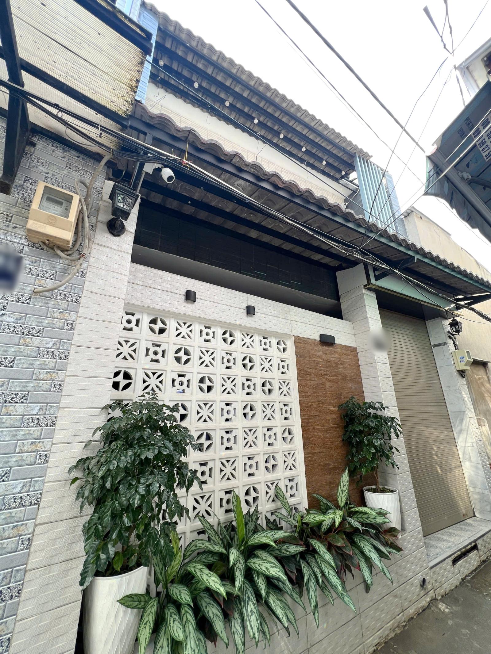 Nhà 2 tầng (6.4x9.8m) sát đường Phạm Thế Hiển P7Q8. Giá: 5 tỷ 15975311