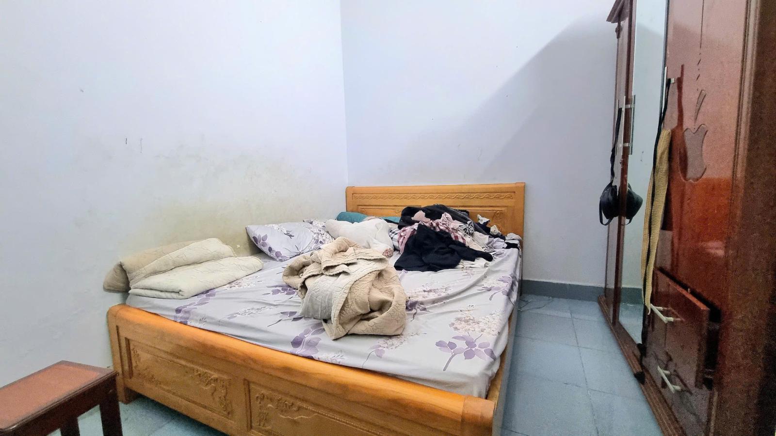 Bán nhà 2 Tầng 104m² Dĩ An,SHR đường xe hơi thông,gần Ngã 3 Ông Xã 15975322