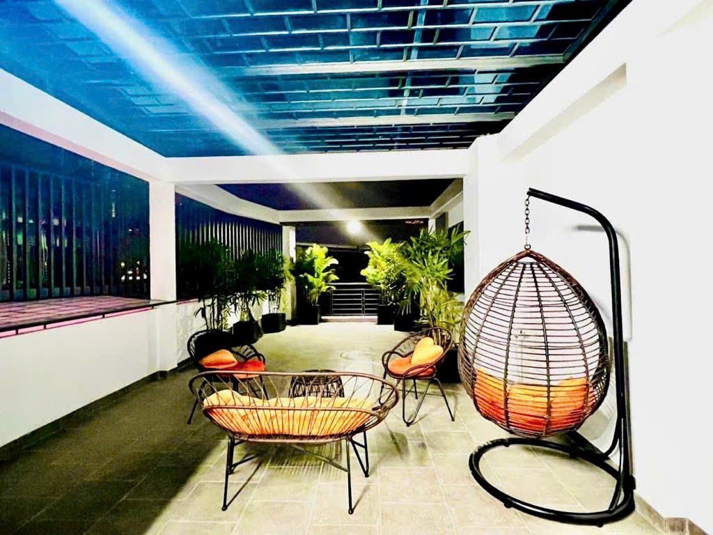 Bán nhà hẻm 5 tầng Gò Vấp, 77m2: Nhà mới, 4PN, sổ hồng, giá 13 tỷ, vị trí đẹp, tiện ích xung quanh, 15975325