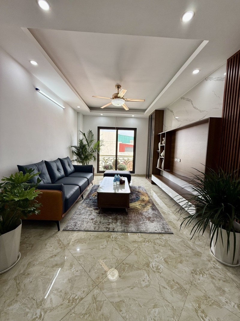 Bán nhà Thạch Bàn,Long Biên 6 tầng,48m thang máy,oto đỗ cửa nhỉnh 8 tỷ 15975342