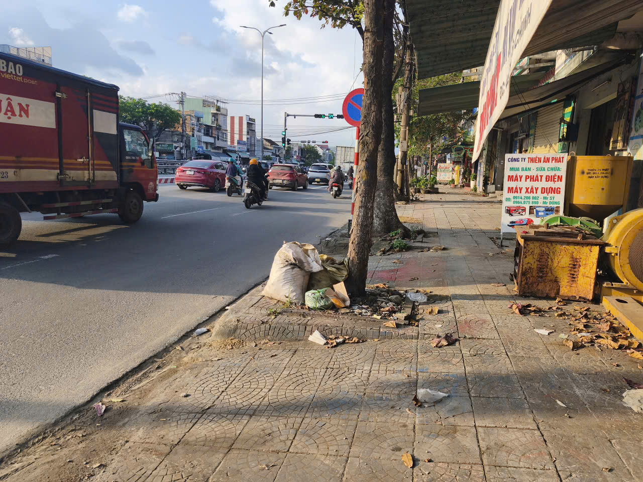 ♪ Nhà MT Trường Chinh bên không có ray,  gần Lê Trọng Tấn, 85m2 ngang 7m, vuông nét, KD, 5.xx tỷ 15975343