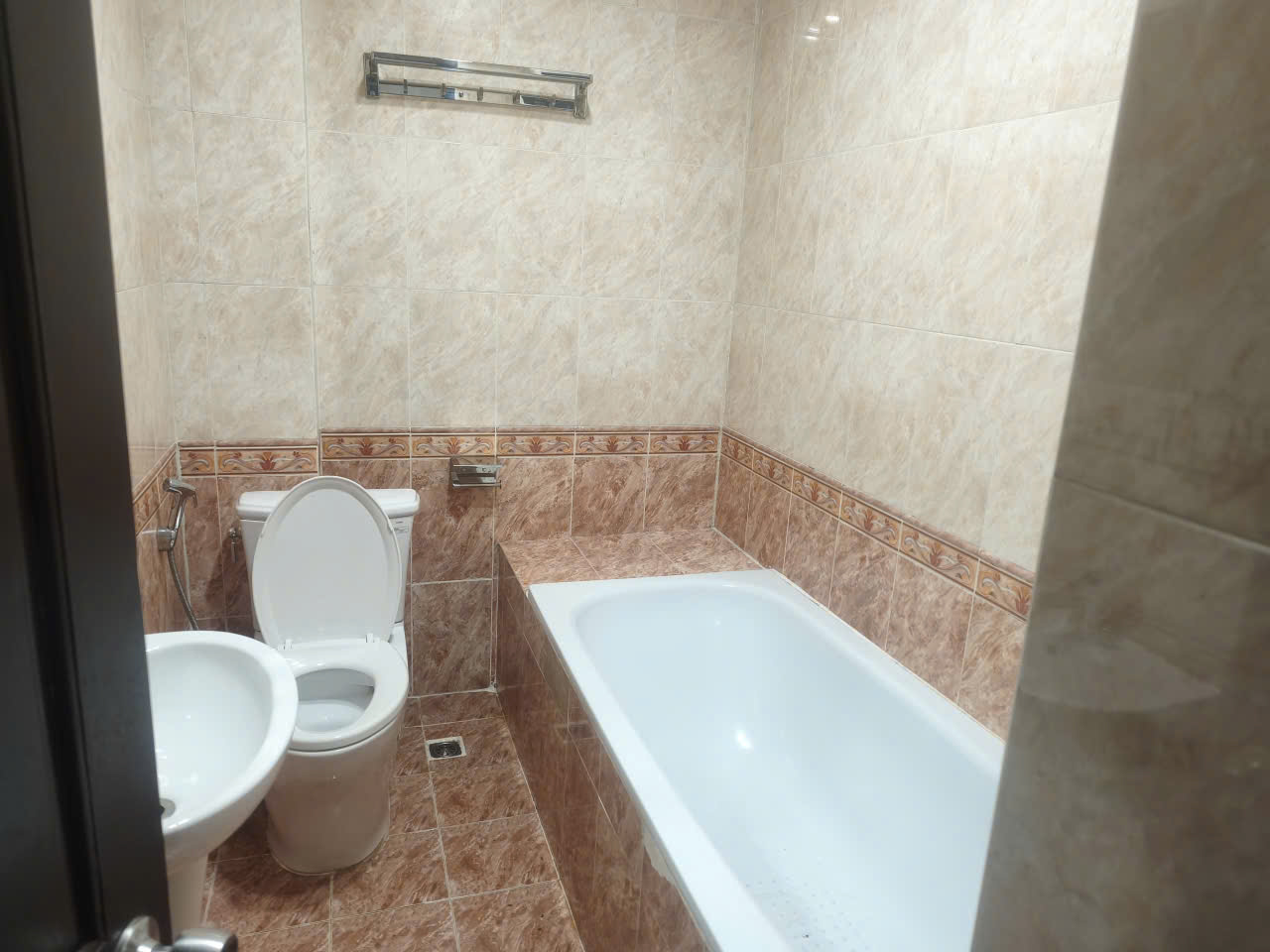 Cho Thuê Phòng 32m2 Tách Bếp Full Nội Thất Giá Rẻ – P.Bến Nghé, Q.1 15975425