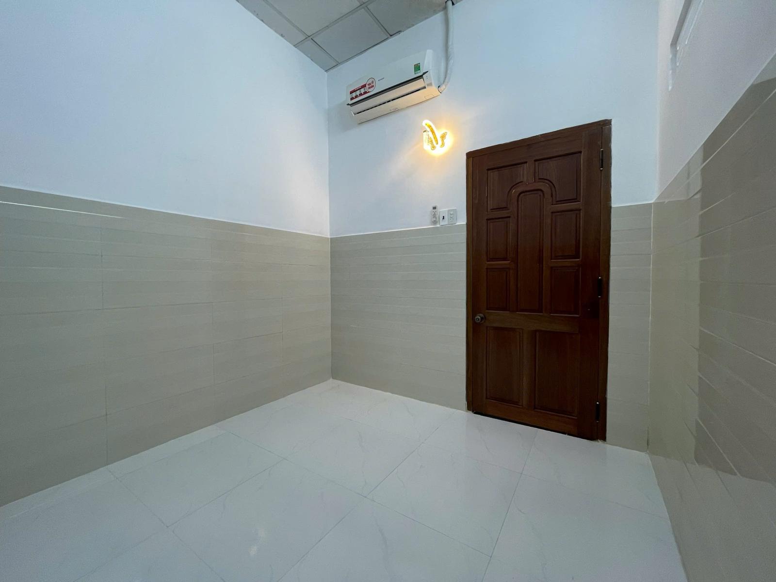 Bán nhà 2 tầng ô tô Vĩnh Hải Nha Trang, gần biển, DT 133m² 15975429