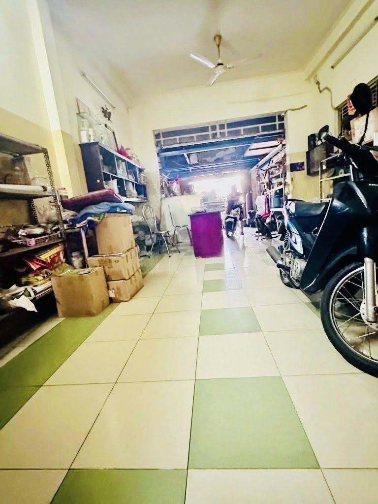 MẶT TIỀN GIÁ HẺM – ĐỐI DIỆN AEON – ĐƯỜNG 8M THÔNG – 2 TẦNG – 98M N 4.8 NỞ HẬU 9.2 15975497