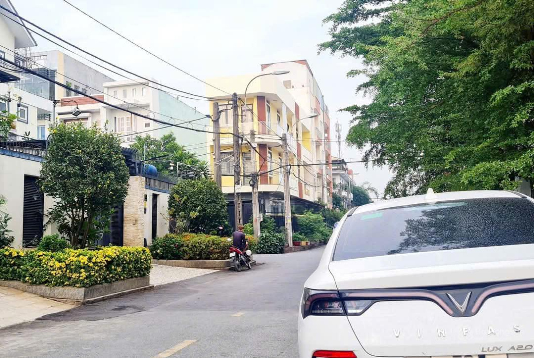 Nhà mặt tiền KDC Bình Hưng-6x20m, chỉ 13 tỷ. Dòng tiền 420tr/năm. DTSD: 315m2 15975502