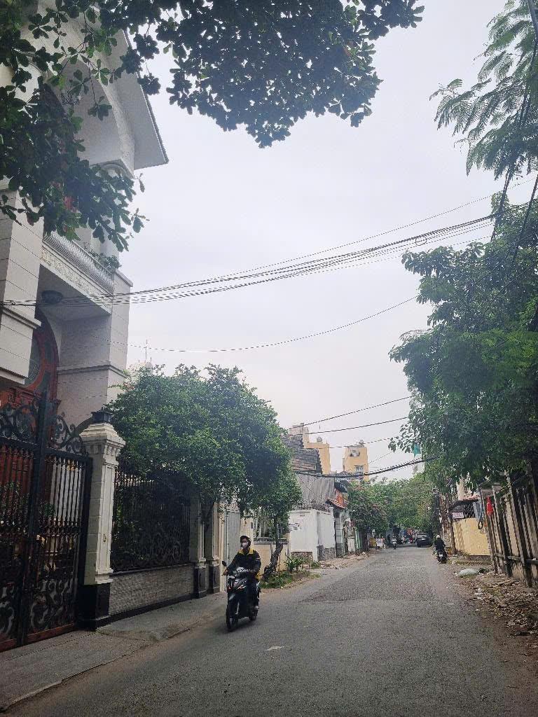 Biệt thự 2mt, 389m2, 3 tầng, 4pn, sổ đỏ, giá 42 tỷ TL, Bình Quới, Phường 27, Bình Thạnh. 15975508