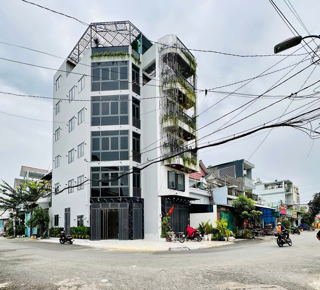 GÓC 2 MẶT TIỀN – TRỆT + 5 LẦU - MỚI KEN – KD ĐỈNH CAO TÂN THỚI NHẤT GIÁ RẺ 15975526