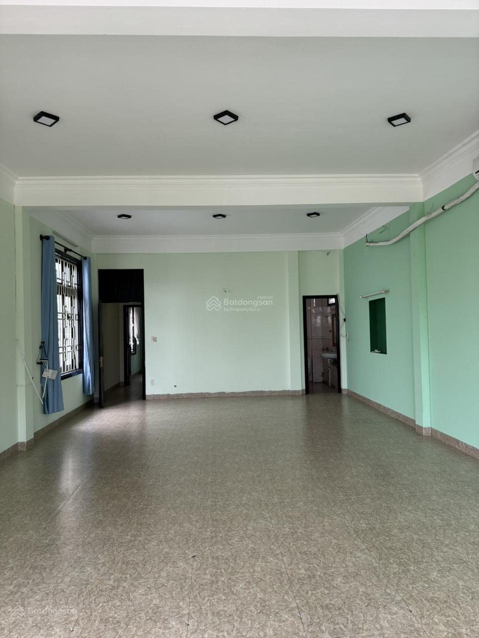 Cho thuê mặt bằng mặt phố Nguyễn Du, mặt tiền 16m, diện tích 350m² phù hợp F&B và thương hiệu lớn 15975563