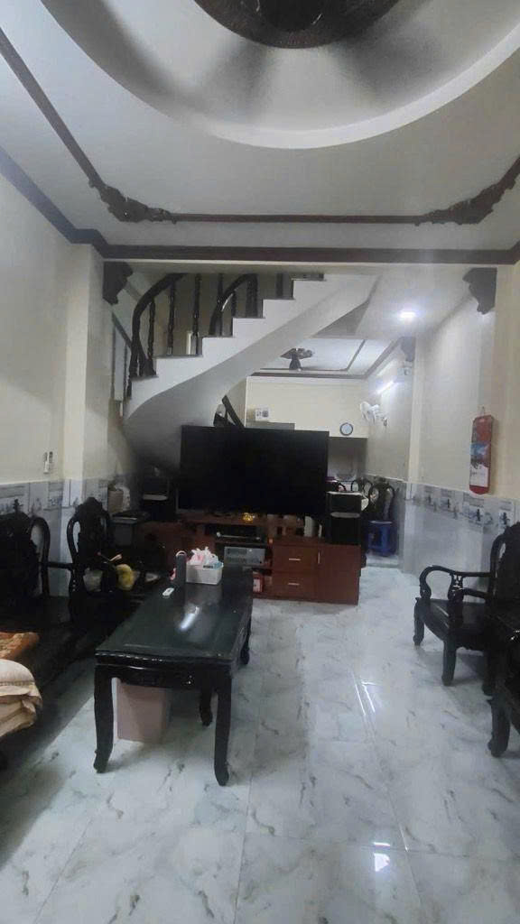 NHÀ HXH NGUYỄN TƯ GIÃN, 4x18M, 1 TRỆT 2 LẦU + SÂN THƯỢNG, CÁCH MT 1 CĂN! 15975605