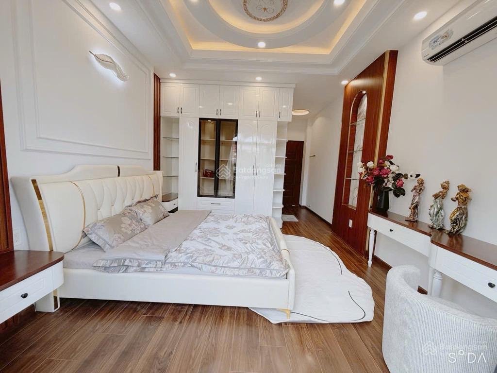 Bán nhà mặt tiền 4 tầng xe hơi Nguyễn Thị Tần, ngang 5m, tặng nội thất hơn 2 tỷ, Quận 8 giáp Quận 5 15975643