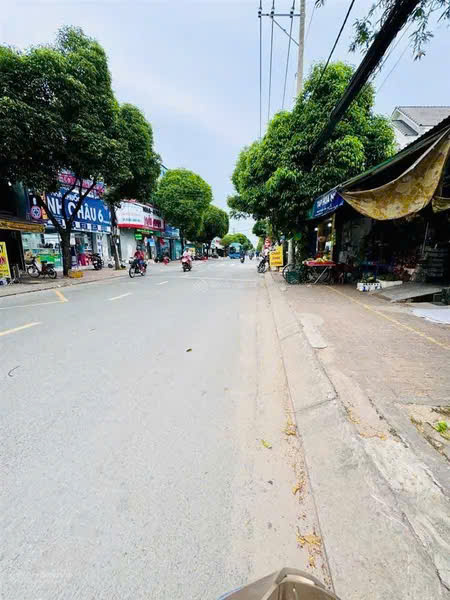 ĐẤT VÀNG TRUNG TÂM HÓC MÔN – MẶT TIỀN BÀ TRIỆU - FULL THỔ NGANG LỚN HIẾM 15975662