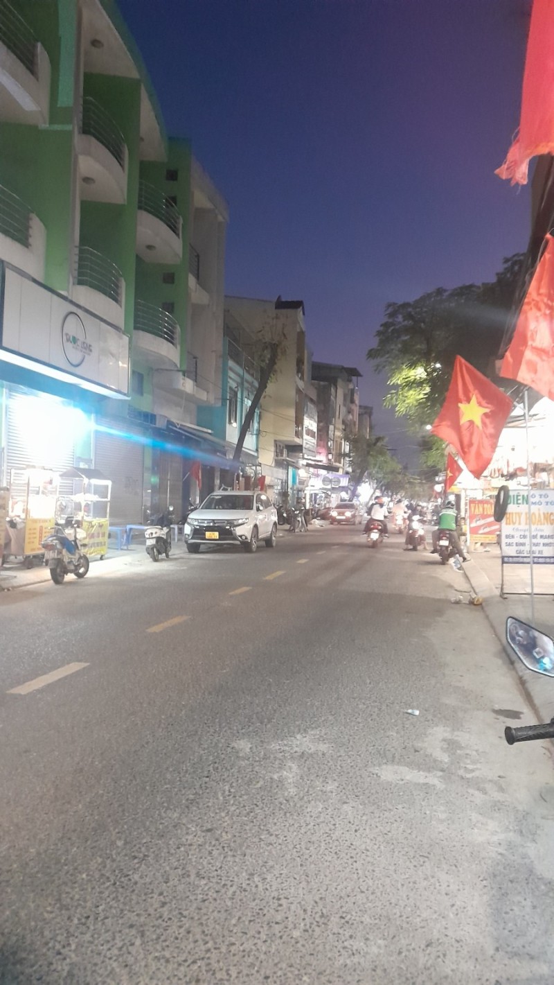 ► Mặt Tiền Nguyễn Hoàng, gần Chợ, 3.5 tầng đang cho thuê  kinh doanh 18tr/th, 6.5 tỷ 15975678