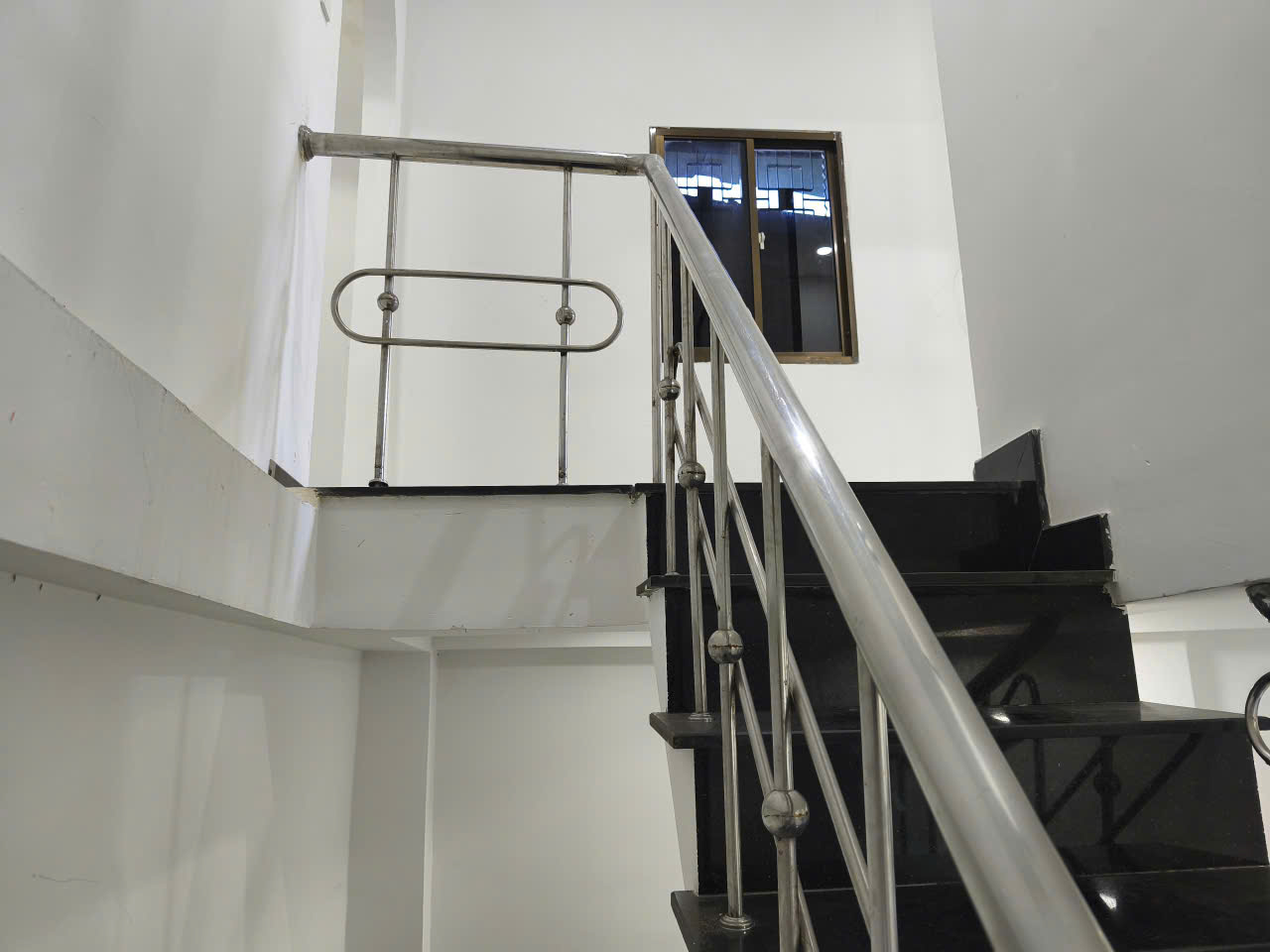 ♪ Nhà gần MT Phan Châu Trinh, kiệt 2.5-3m, 44m2, 2.5 tầng, cứng đẹp, 3.5 tỷ 15975682