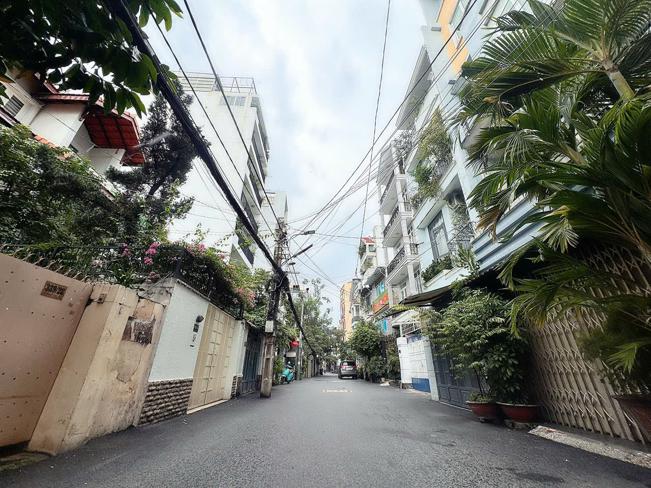 CHÍNH CHỦ XƯA CẦN BÁN NHÀ 4 TẦNG HXH 8M Đ.LÊ VĂN SỸ, QUẬN 3 - SỔ HỒNG VUÔNG ĐẸP 4.1M*28.4M - KHU 15975704