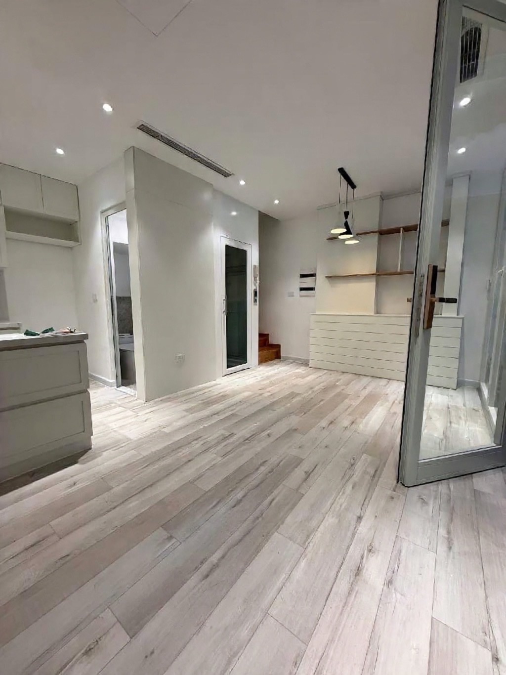 bán nhà láng hạ 38m x6 tầng thang máy 12,35 tỷ lô góc 15975716