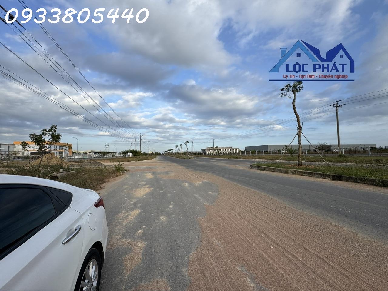 Bán đất KCN Bình Thuận 1 ha đến 400 ha chỉ 75 usd/m2 15975742