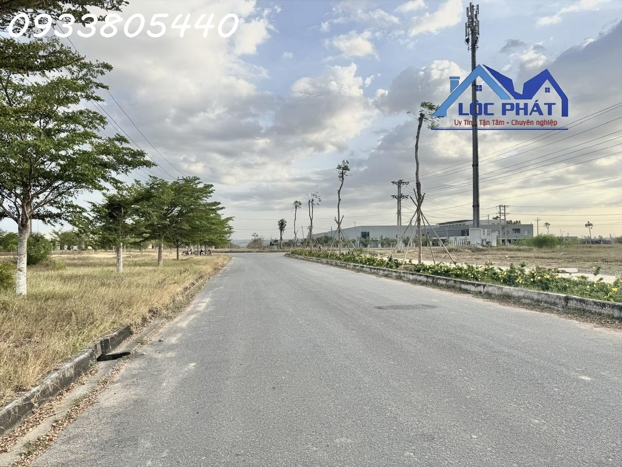 Bán đất KCN Bình Thuận 1 ha đến 400 ha chỉ 75 usd/m2 15975743