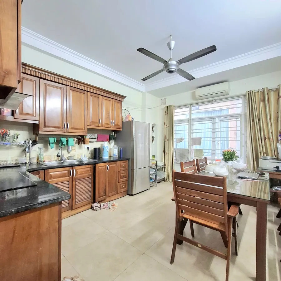 Bán Nhà Kim Giang. Hoàng Mai. Ô Tô. DT 56m2. MT 4.1m. 5 Tầng. Giá 21.4 Tỷ 15975747