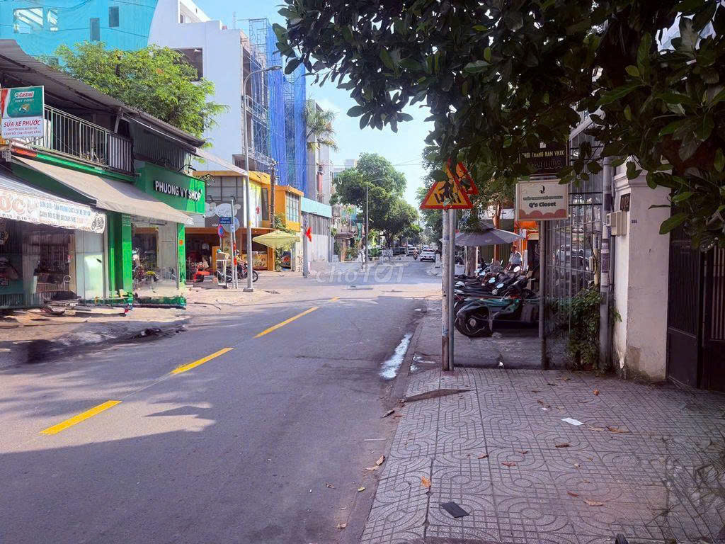 CHO THUÊ NHÀ MẶT TIỀN KD 5 TẦNG, SÂN THƯỢNG 500M2, MẶT TIỀN NGANG 7.3M KHU CƯ XÁ BẮC HẢI, P.15, 15975751