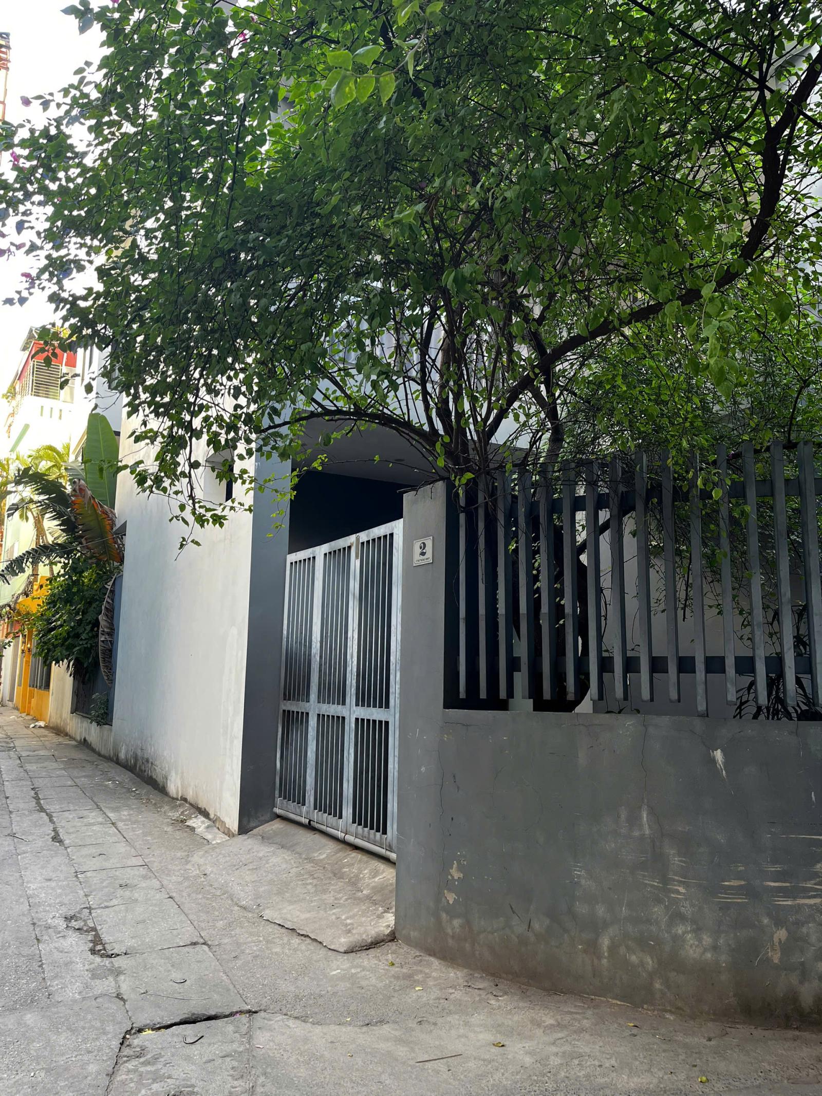 Hiếm, bán biệt thự Linh Lang, ô tô đỗ cửa, mặt tiền 7m, 148m chỉ 31.7 tỷ 15975755