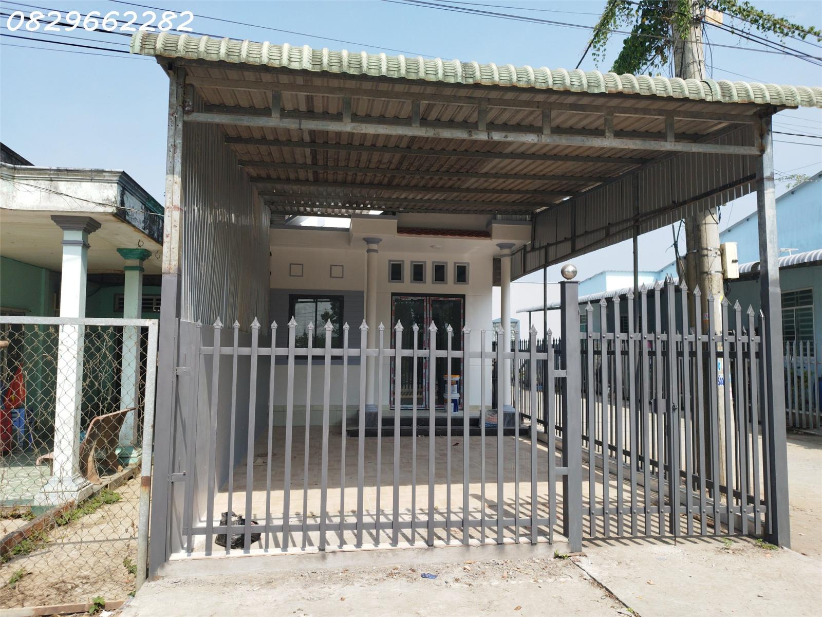 Bán Gấp Nhà Mặt Phố Bà Lài, Sa Đéc, 152m2, 2PN, Sổ Hồng, Hướng ĐN, Chỉ 950 Triệu. 15975781