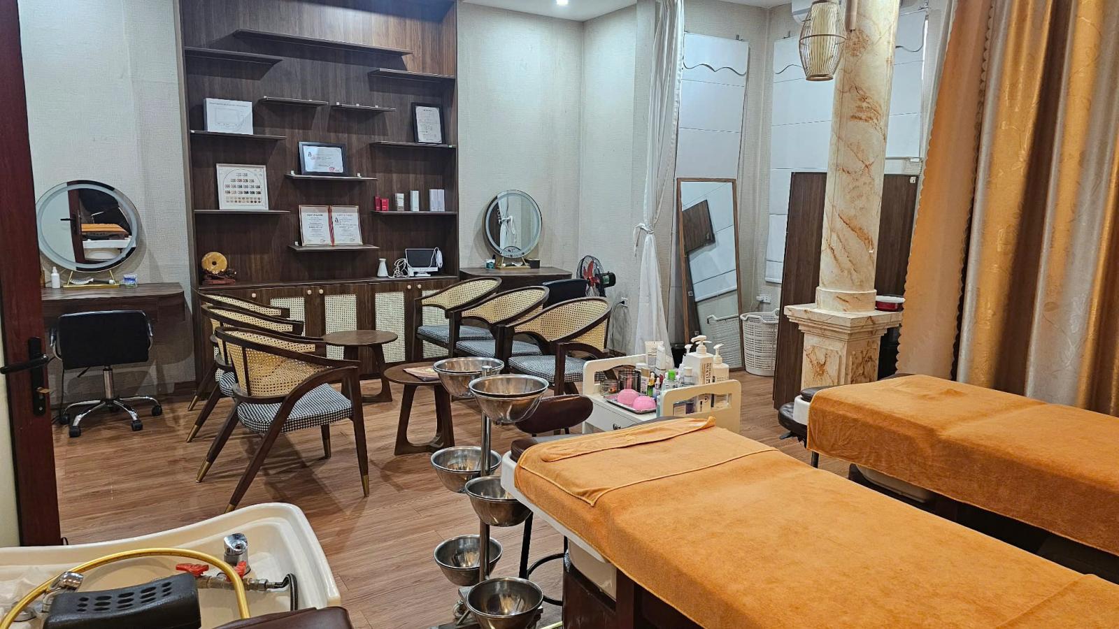 SANG NHƯỢNG MẶT BẰNG SPA KẾT HỢP TRÀ SỮA LABOONG CÓ THỂ Ở LẠI ĐƯỢC 15975797