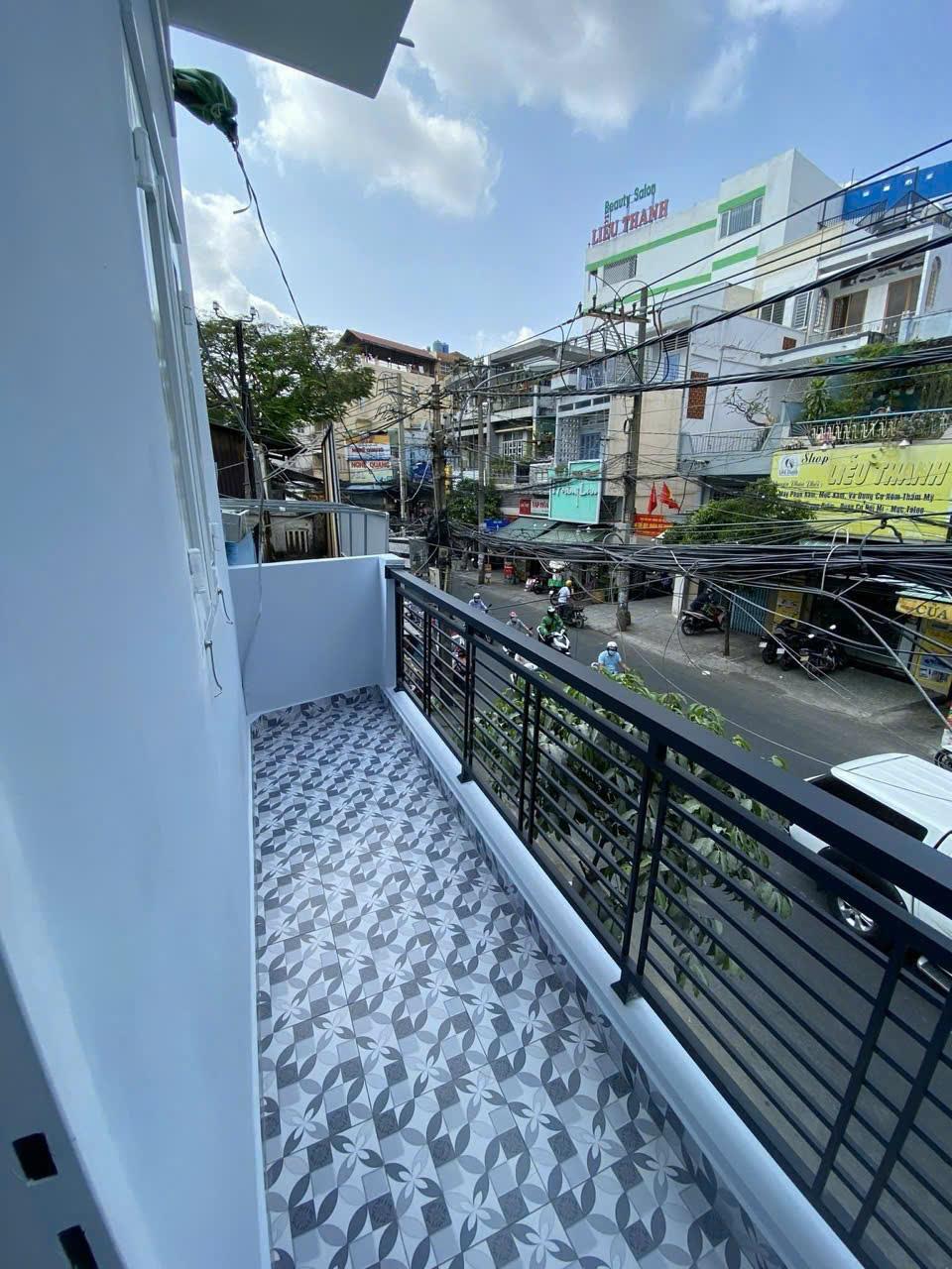 NHỈNH 5 TỶ_Sở Hữu NGAY Vi Trí Mặt Tiền KD LẠC LONG QUÂN 44M Ngang 4M_T.Thuê.15Tr/Th 15975809