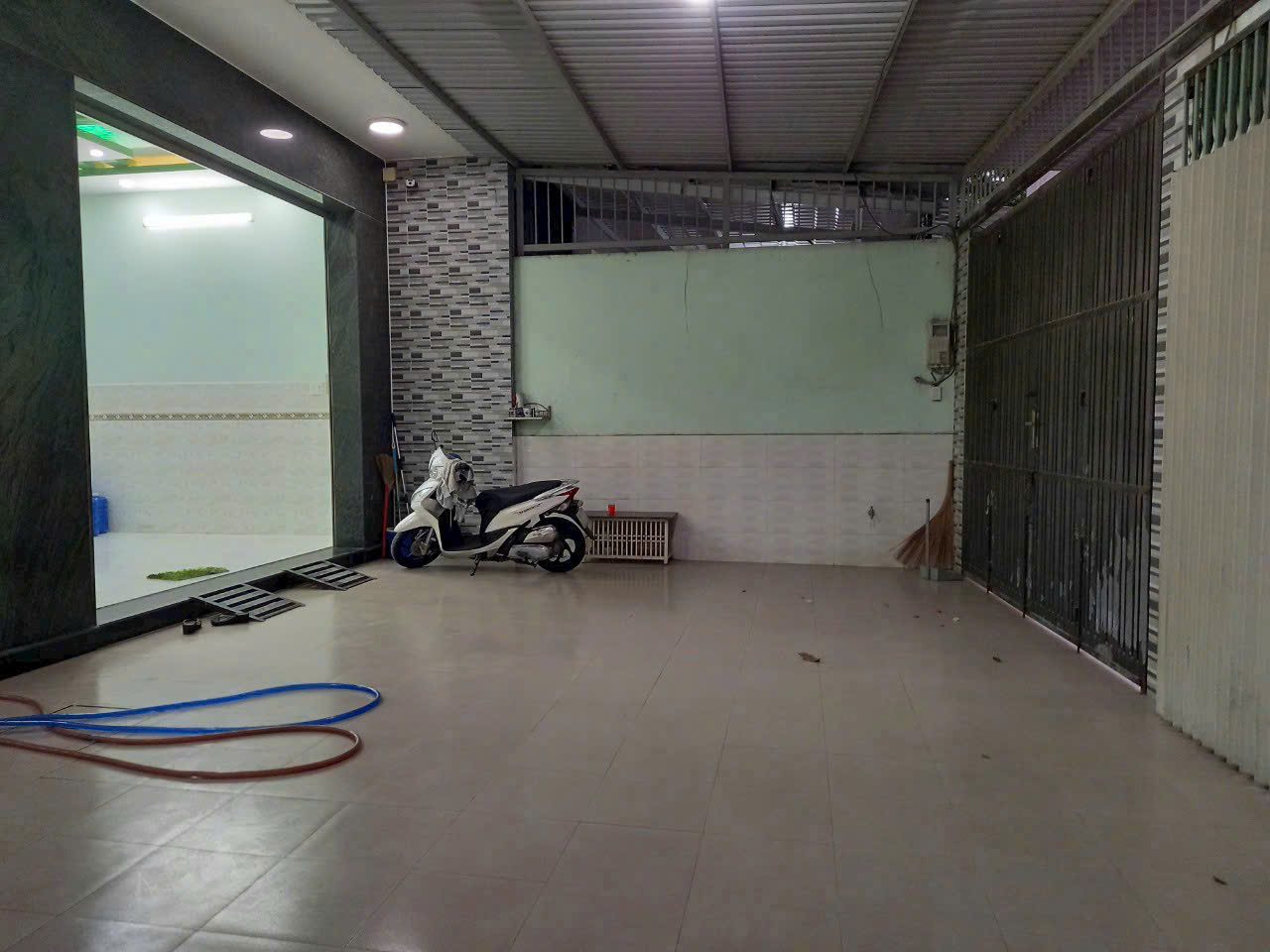 SIÊU PHẨM GÓC 2 MẶT TIỀN 8.4M - VỪA Ở VỪA KINH DOANH SẦM UẤT 15975810