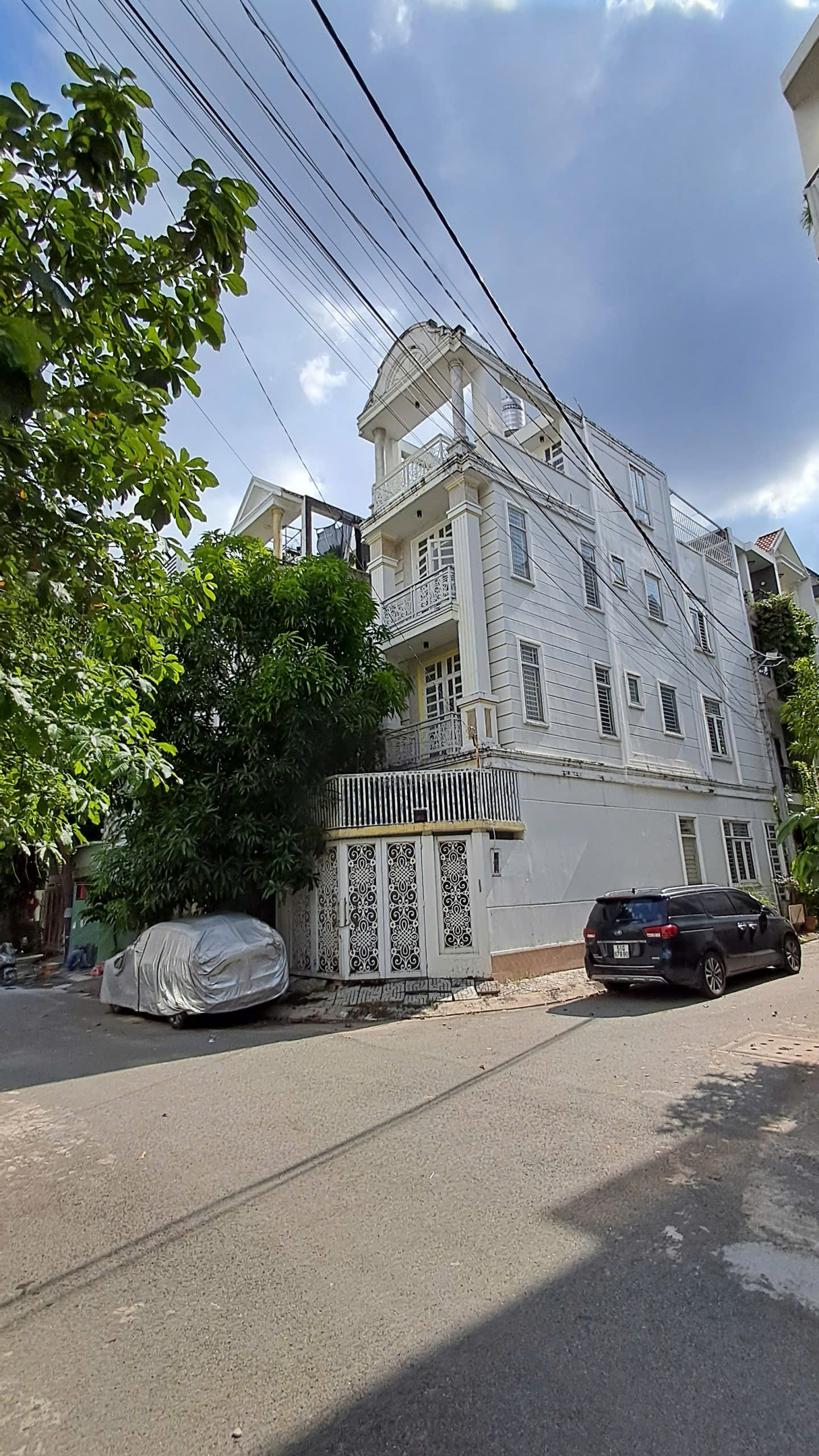 Chỉ 6.8 tỷ (TL) - NHÀ 3 TẦNG - NGAY CHỢ BÌNH TRIỆU - HẺM 5m THÔNG - ĐƯỜNG 4 HIỆP BÌNH CHÁNH - TP 15975814