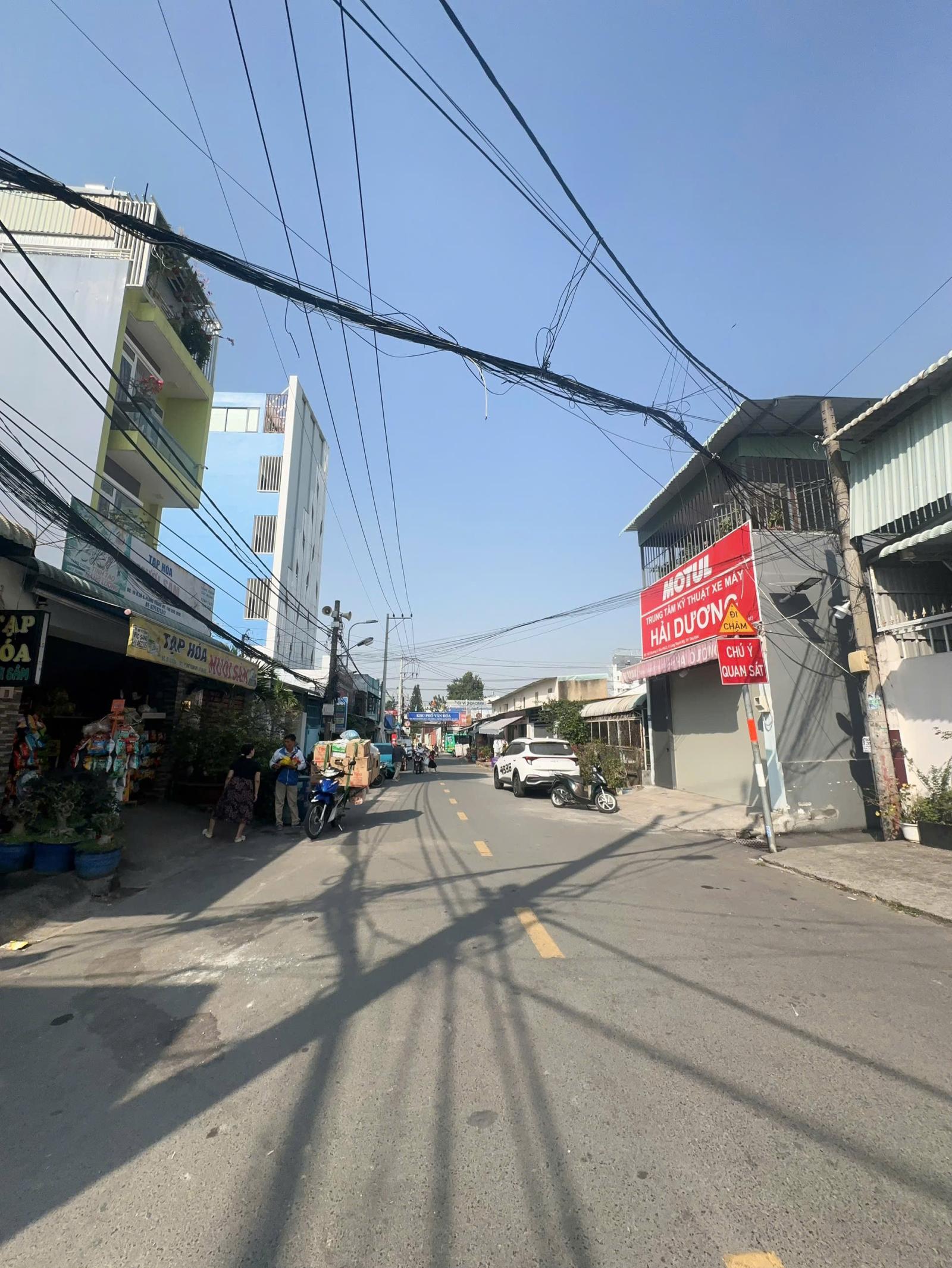 BÁN NHÀ HẺM XE HƠI NGAY KHU CÔNG NGHỆ CAO, QUẬN 9, NGANG 6M BỀ THẾ, 94M2, NHỈNH 5 TỶ 15975818