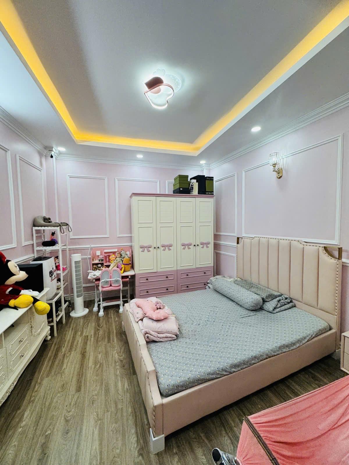 GIẢM SHOCK CÒN 9.9 TỶ -Hẻm ÔTô 8M_5 tầng+ST-4PN Ngang Hiếm 5.5m_Nhà Cực Đẹp Giáp Q10 15975837