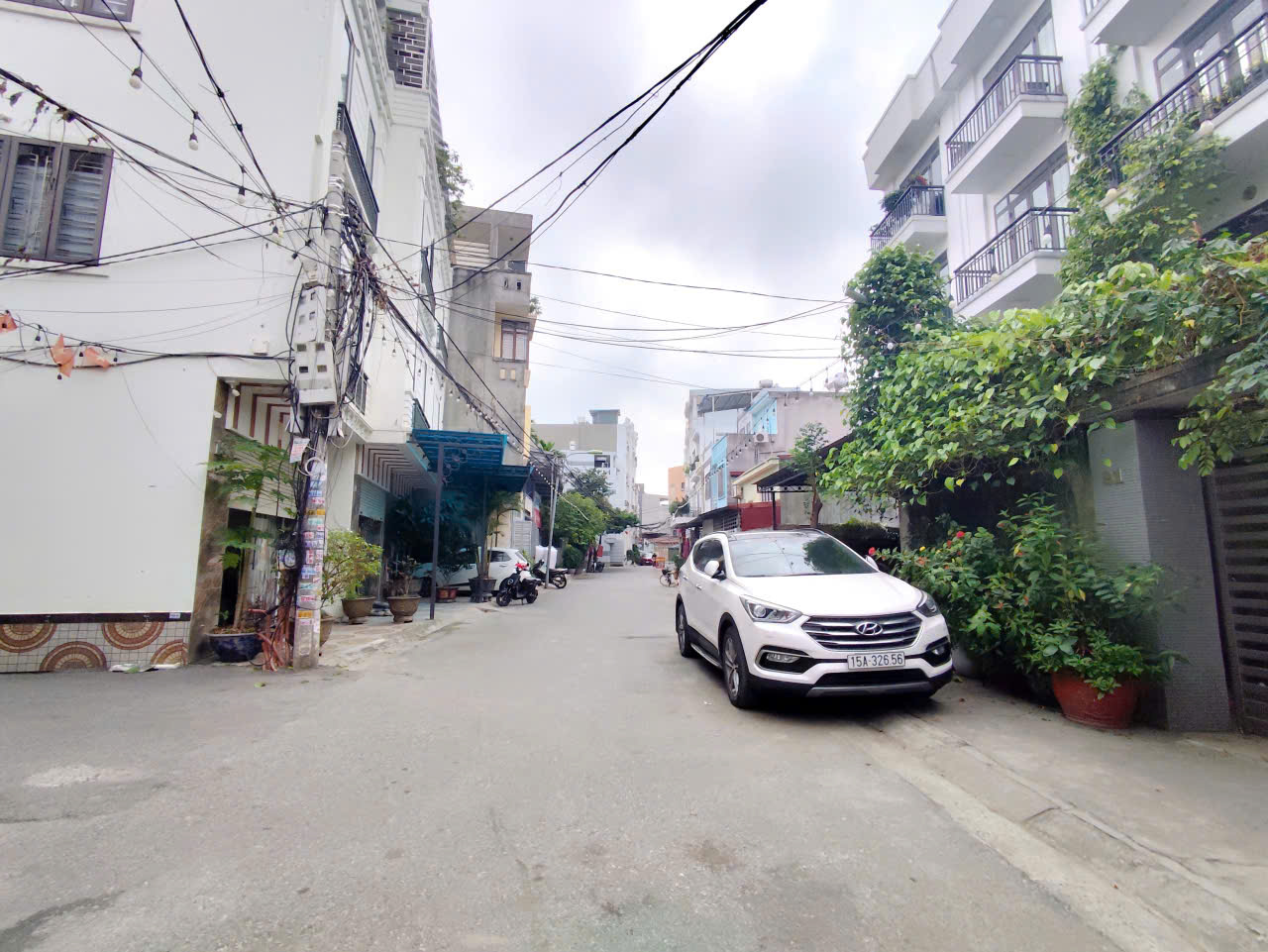 Bán nhà ngõ 346 Thiên Lôi - đường 10m, 72m 4 tầng, ô.tô đỗ cửa 24h - Giá 7.3 tỉ 15975848