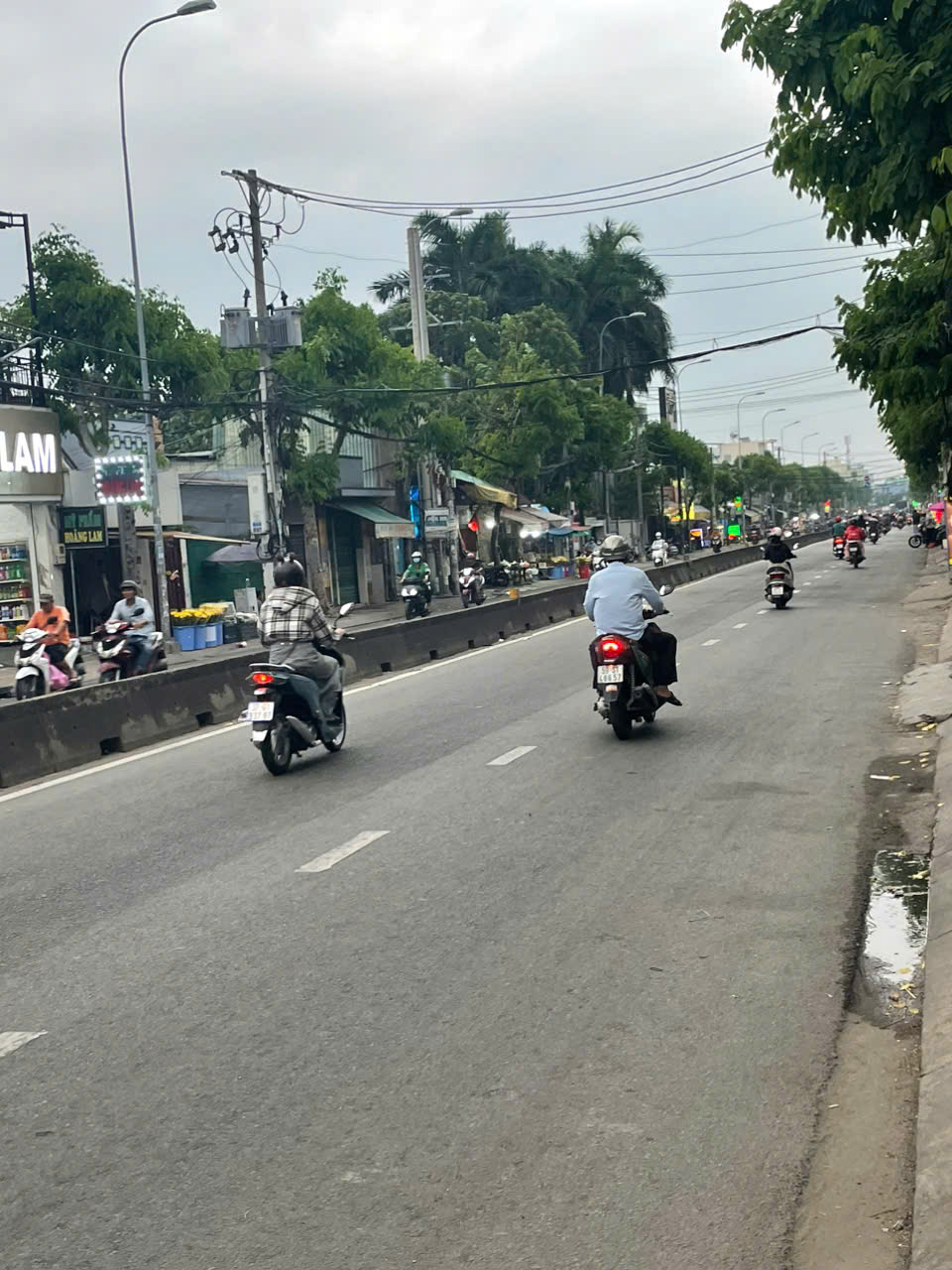 Bán nhà mặt tiền 10x45m giá 32 tỷ Đường Nguyễn Thị Sóc 15975857