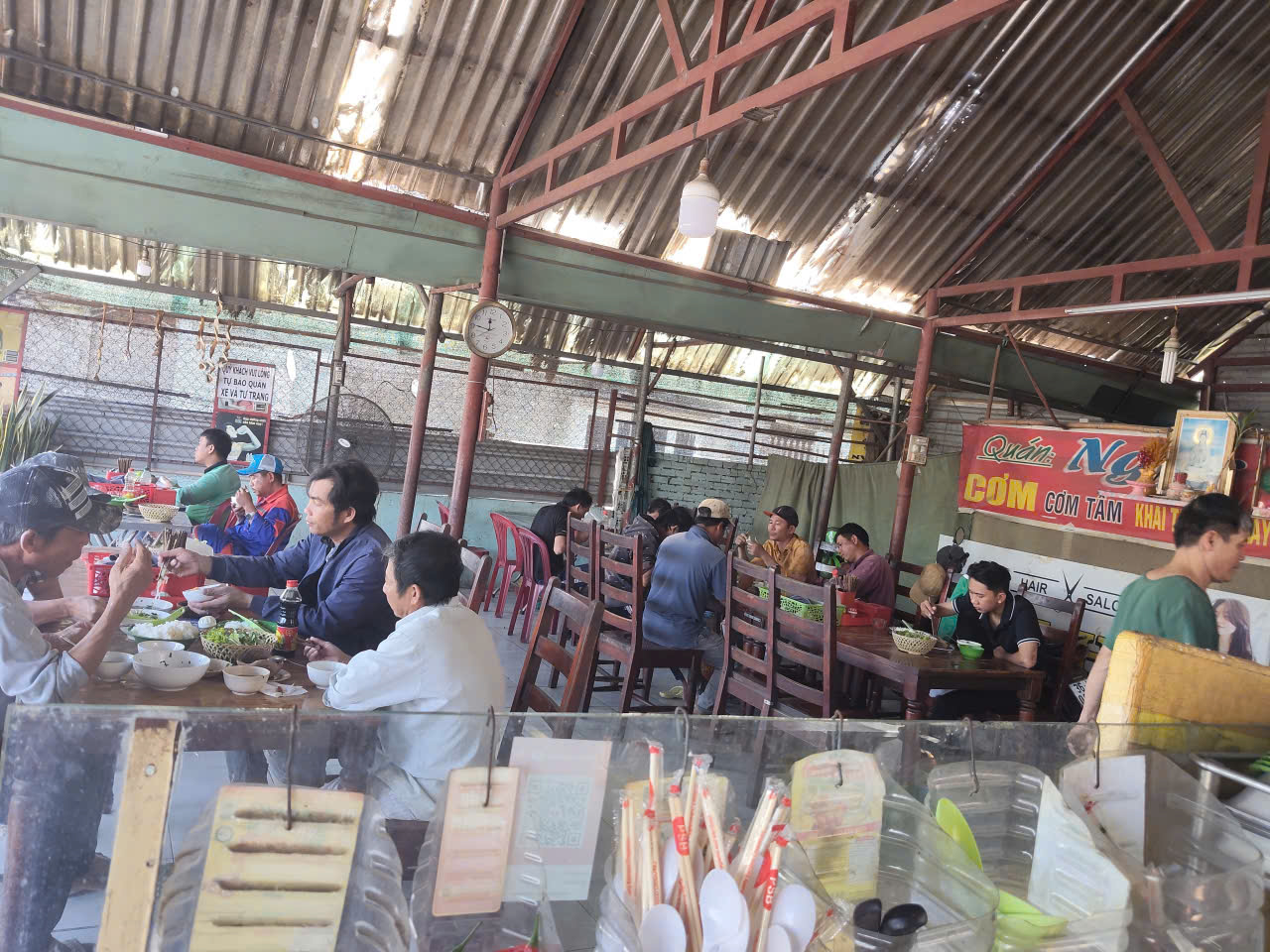 Sang quán cơm tại  Ngã ba cây xăng Đông Tân, Dĩ An, Bình Dương 15975859