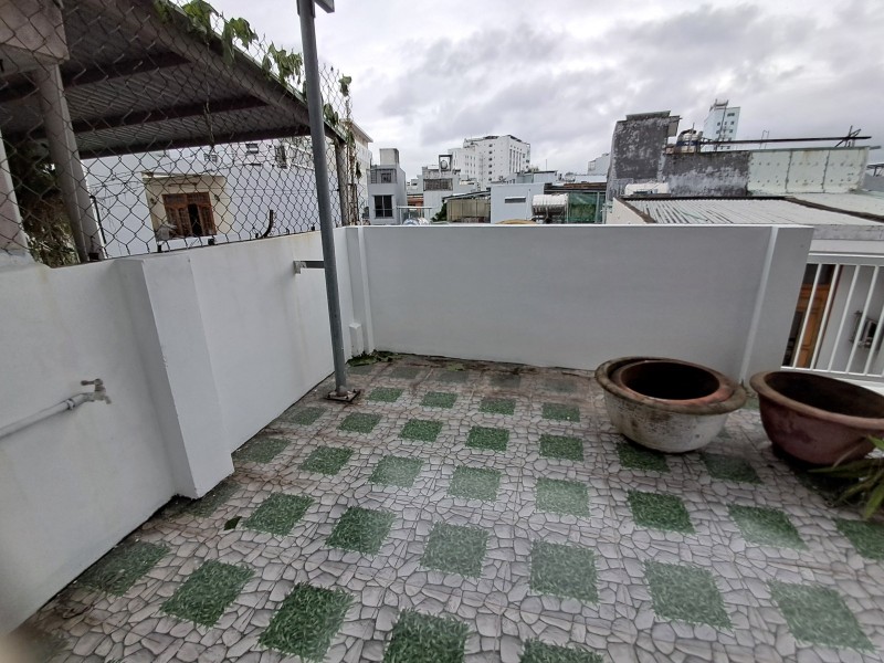 ♣ Lô Góc kiệt Ô tô đậu, Lê Đình Lý, Kinh Doanh, 60m2, 3.5 tầng cứng, 6.x tỷ 15975999