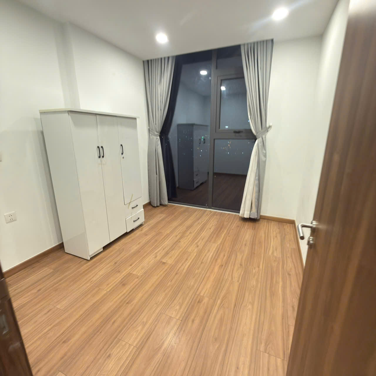 CHO THUÊ CĂN HỘ ECO GREEN SÀI GÒN – 2 PHÒNG NGỦ – DIỆN TÍCH 65 M² – GIÁ TỐT 15976008