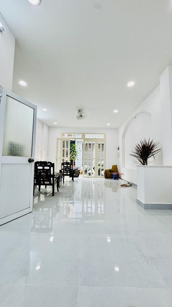 MẶT TIỀN KINH DOANH LÊ TRỌNG TẤN – ĐƯỜNG 30M CÓ LỀ – 93M² –  NHỈNH 15 15976026