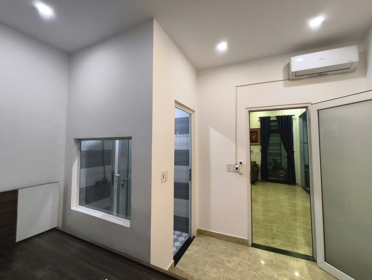 ♪ Gần kiệt 408 Hoàng Diệu, 50m2 3 tầng 3PN rộng khép kín thoáng sáng tự nhiên, sân thượng, 3.xx tỷ 15976027