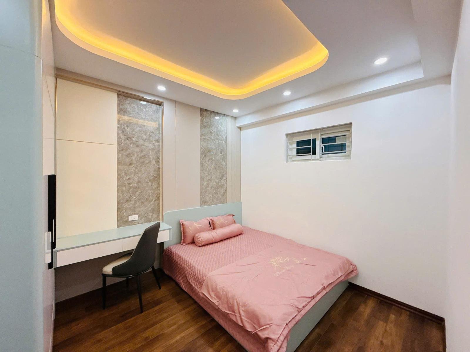 Chính chủ bán căn hộ chung cư Thanh Hà-Hà Đông tầng 12 full nội thất.  15976051