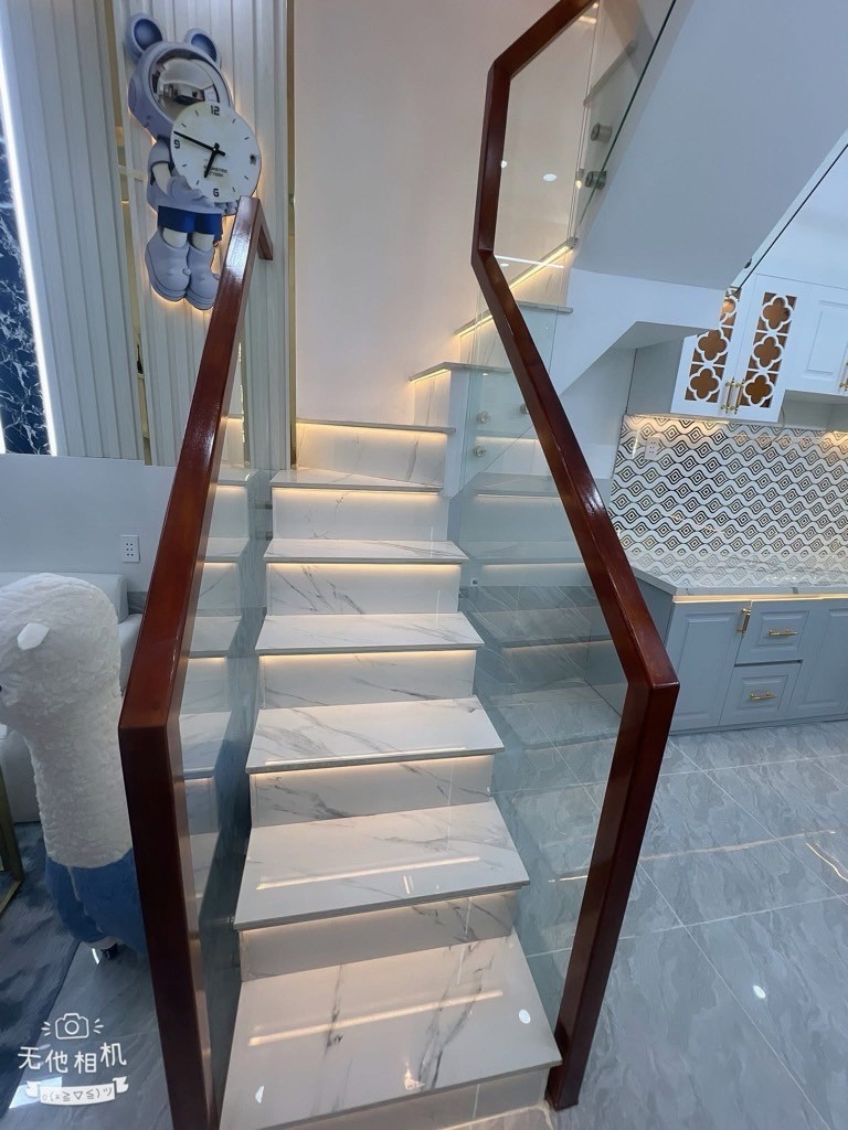 3 Tầng - hẻm OTO - Full nội thất- DTSD hơn 60m2 - đường Đào Tông Nguyên - chỉ 2 tỉ 8 15976053