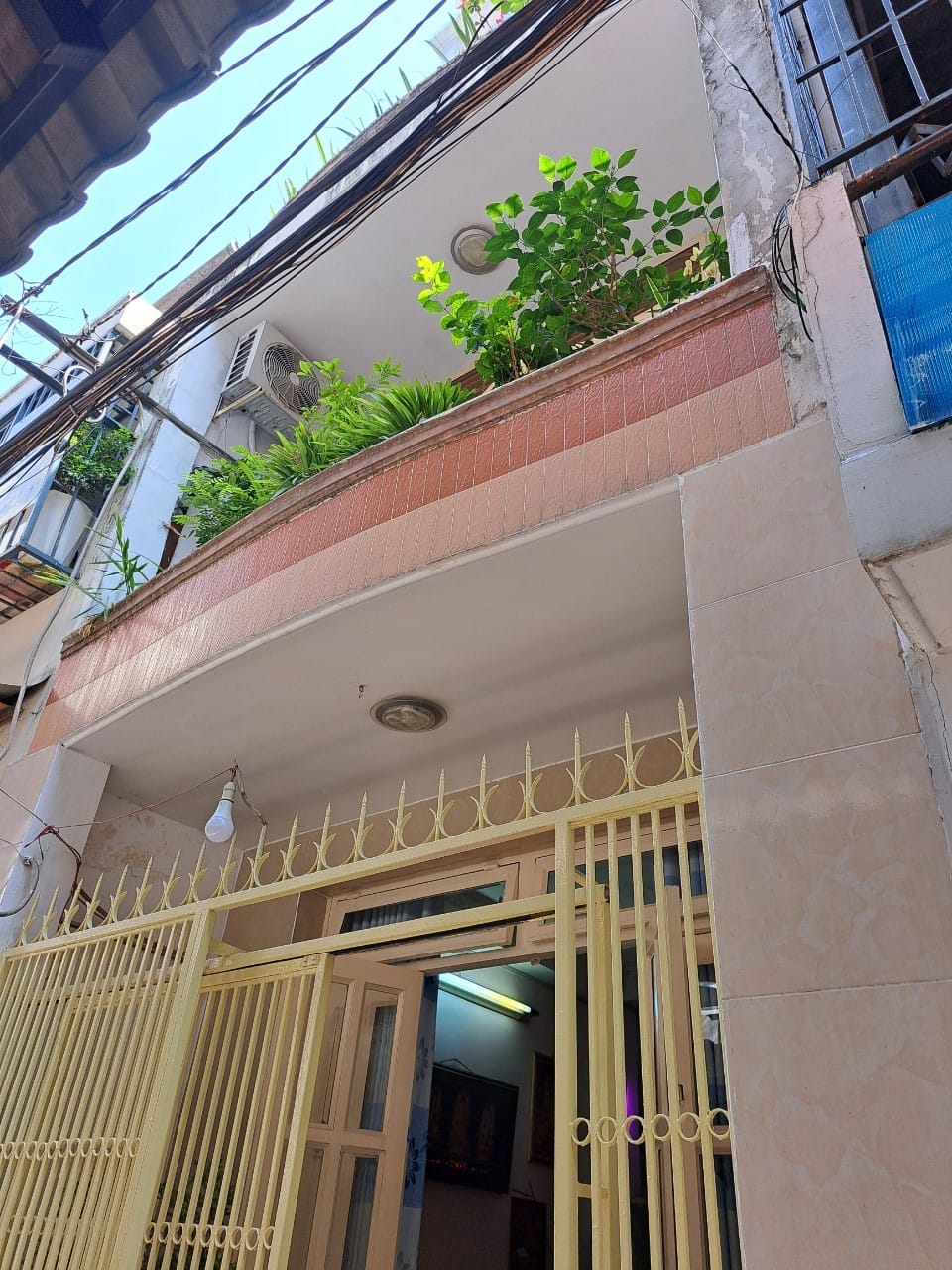 Bán nhà Đường Điện Biên Phủ  P.17 Q.Bình Thạnh DT 36 m2 (3 Tầng) Chỉ 3,9 tỷ vào ở ngay 15976060